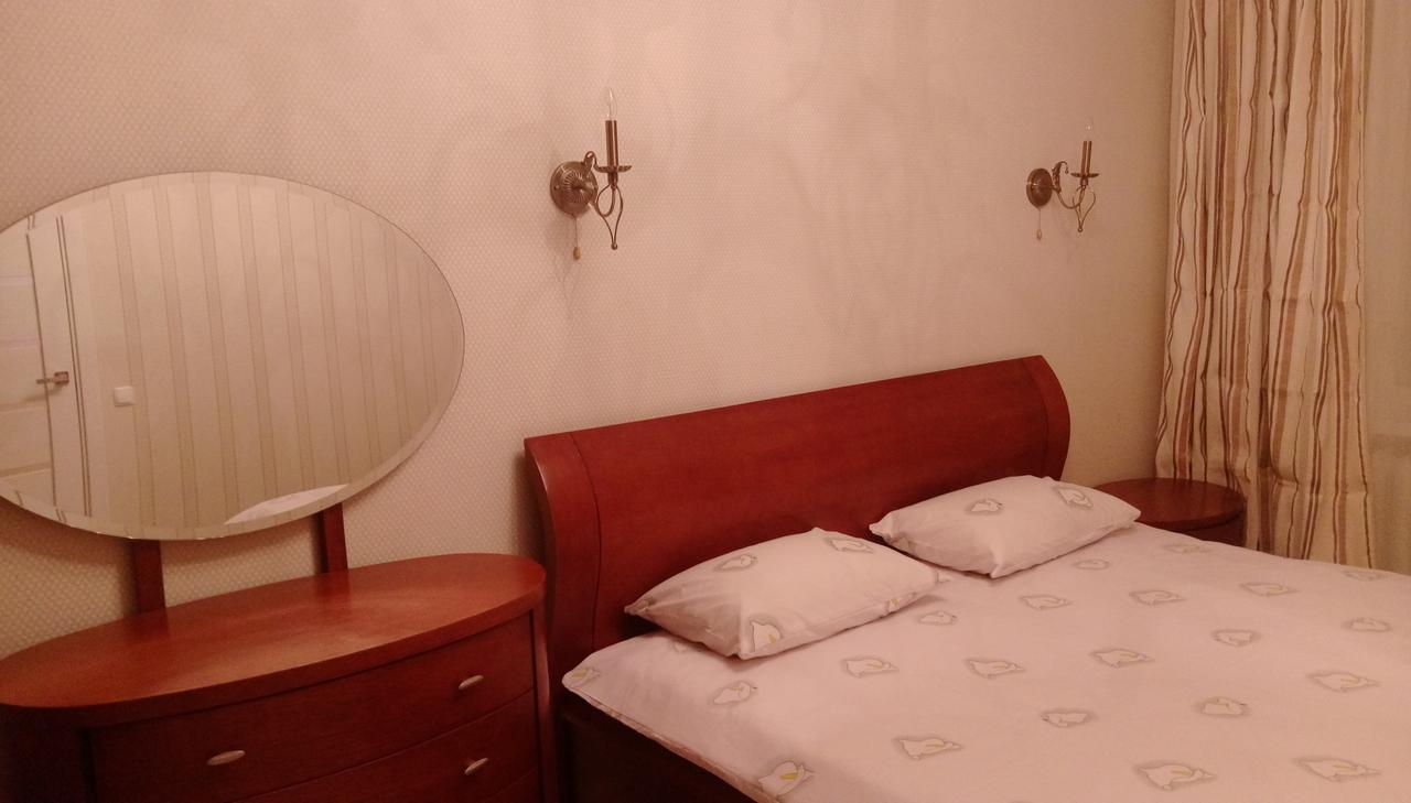 קייב Apartment On Prospiekt Pobiedy 18 מראה חיצוני תמונה